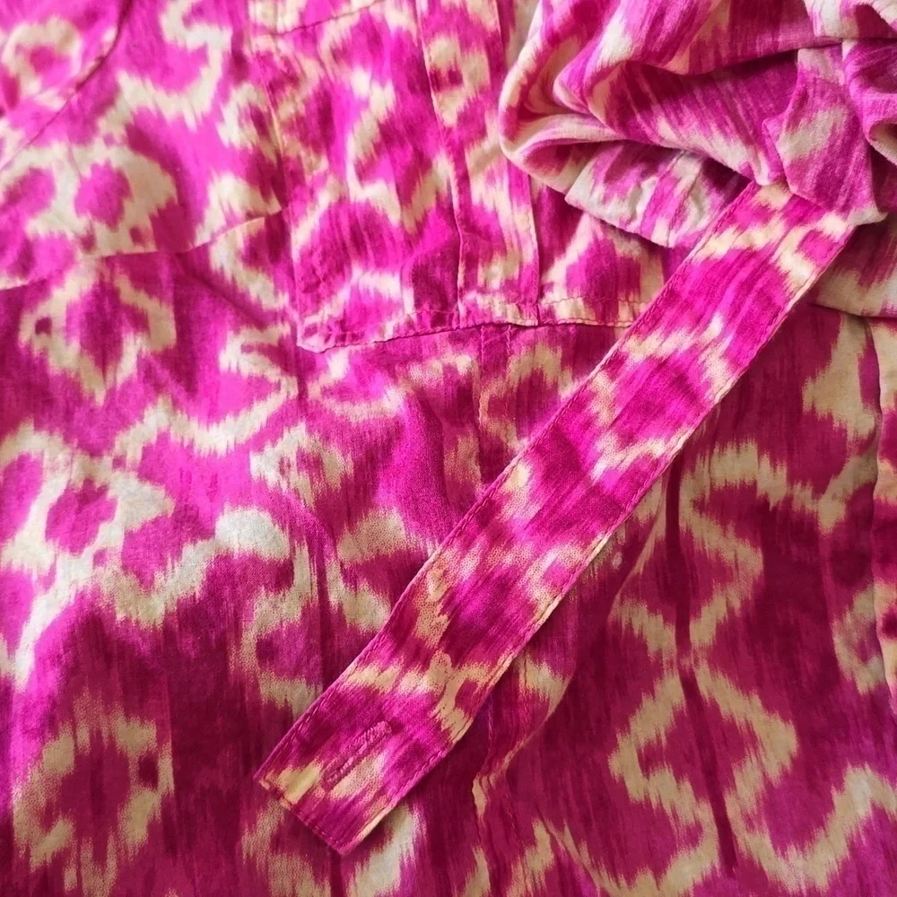 Michael Kors Women's Pink Print Button-Down Blouse. - Picture 6 of 6